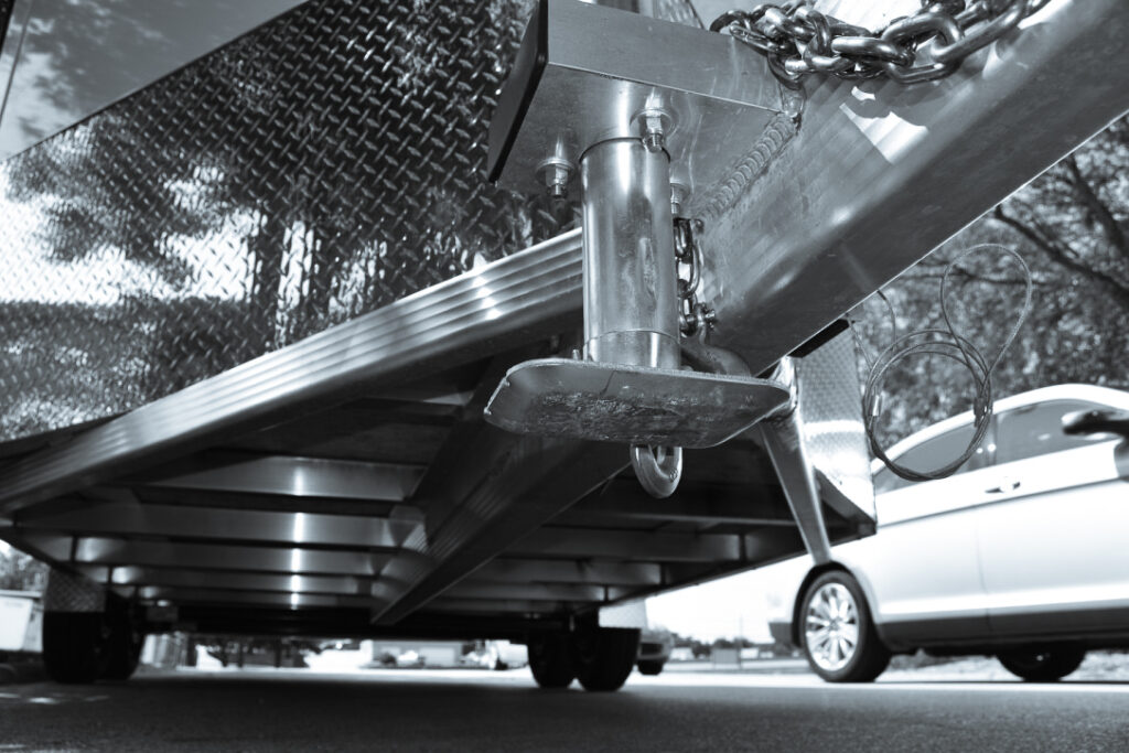 4-safe-driving-tips-for-hauling-trailers
